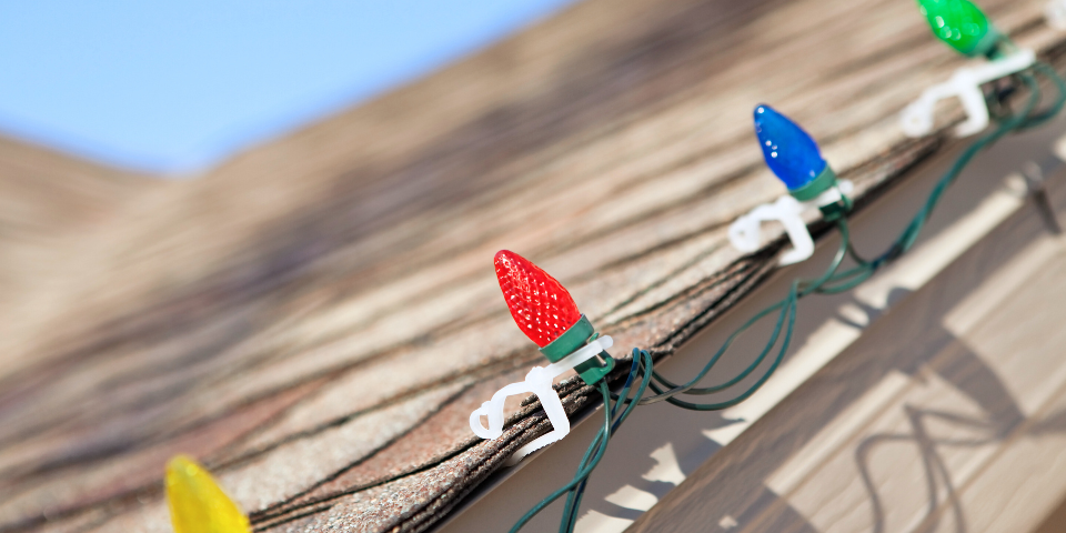 avoiding christmas season roof damage